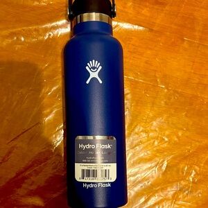 Hydro Flask Midnight Blue Bottle Maui jim